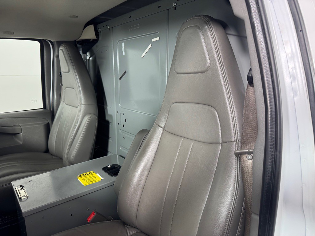 2018 Chevrolet Express Image 14
