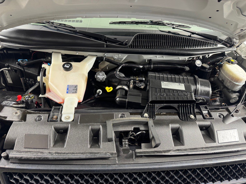 2018 Chevrolet Express Image 23