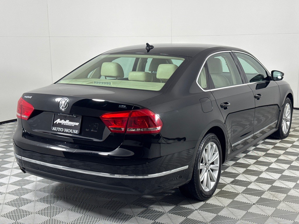 2013 Volkswagen Passat Image 4