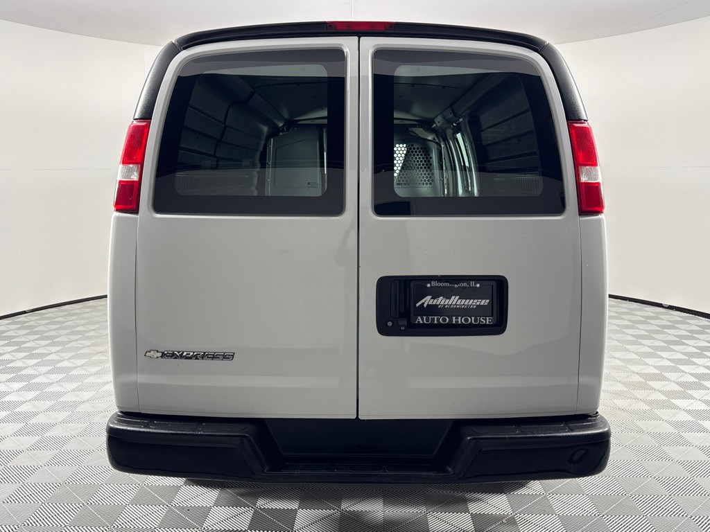 2019 Chevrolet Express Image 5