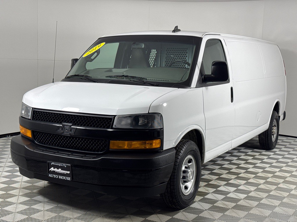 2019 Chevrolet Express Image 9