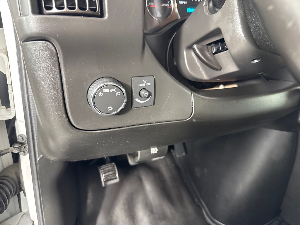 2019 Chevrolet Express Image 14