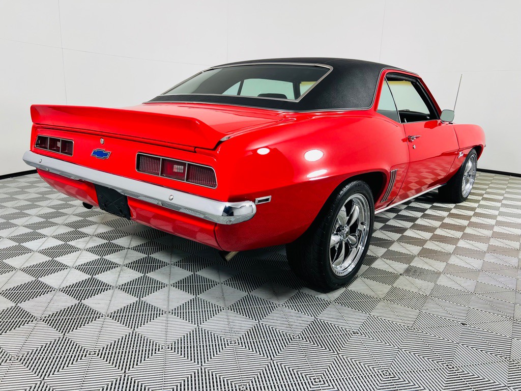 1969 Chevrolet Camaro Image 10