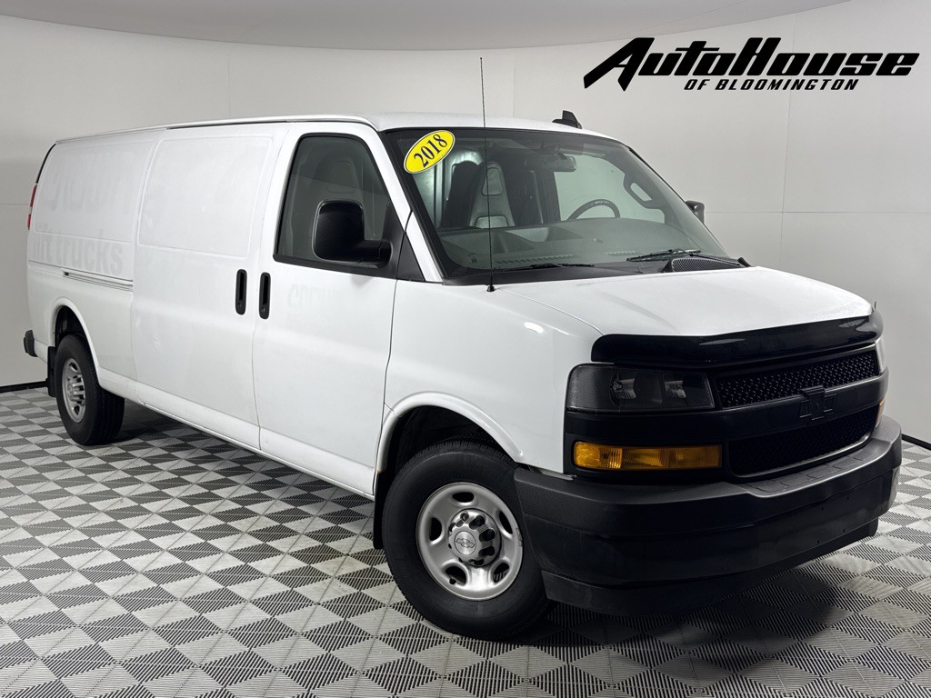 2018 Chevrolet Express Image 1