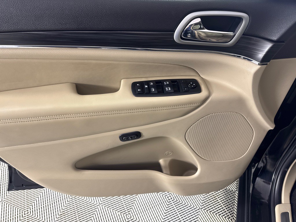 2019 Jeep Grand Cherokee Image 11