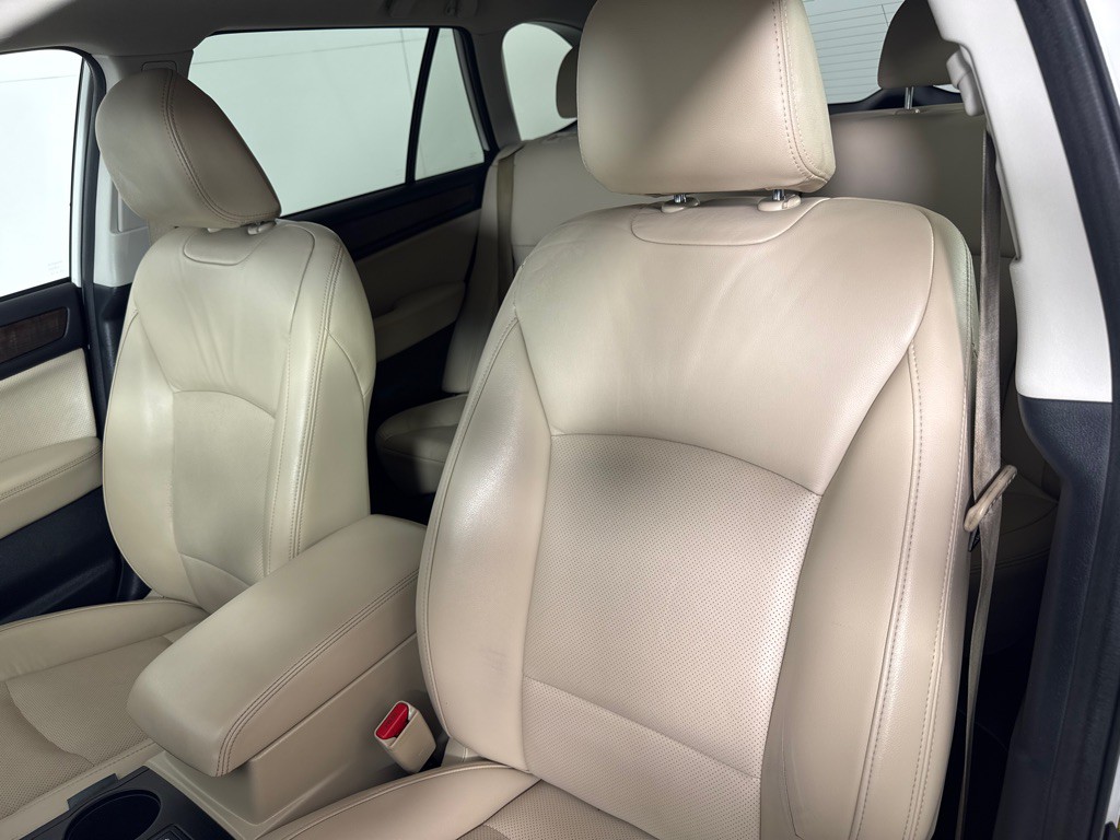 2015 Subaru Outback Image 12