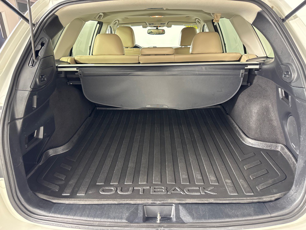 2015 Subaru Outback Image 21