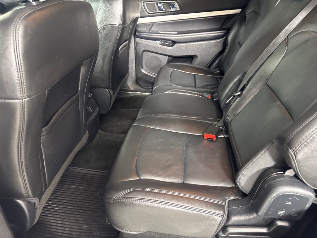 2017 Ford Explorer Image 20