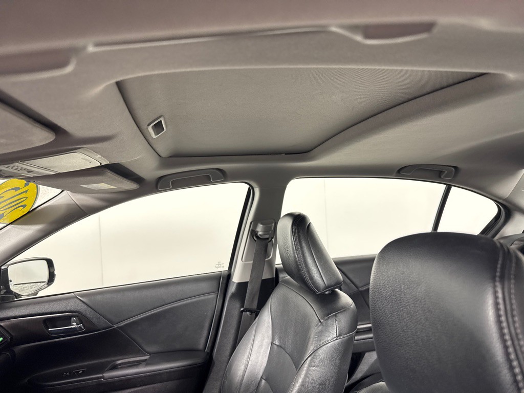 2015 Honda Accord Image 15