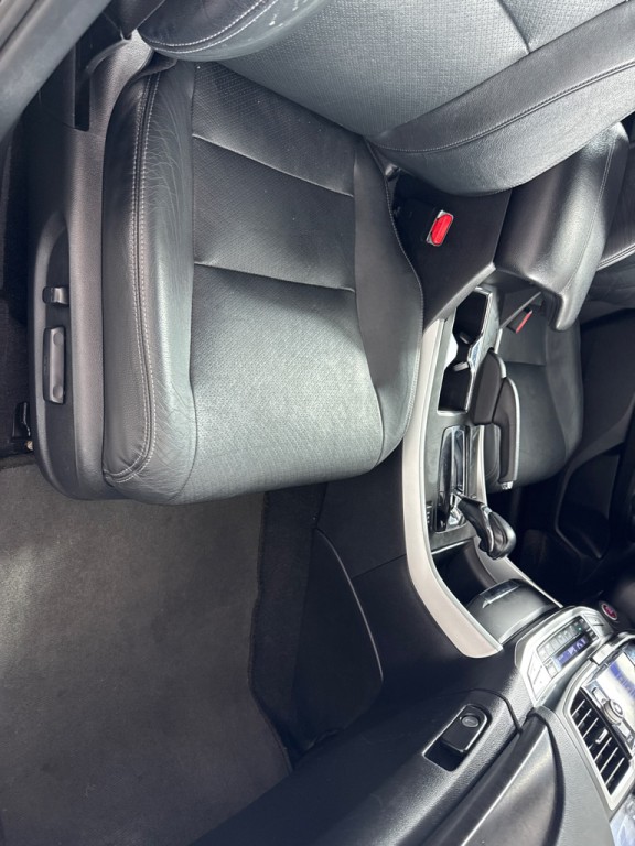 2015 Honda Accord Image 25