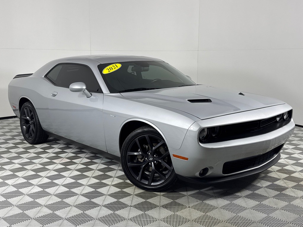 2021 Dodge Challenger Image 2
