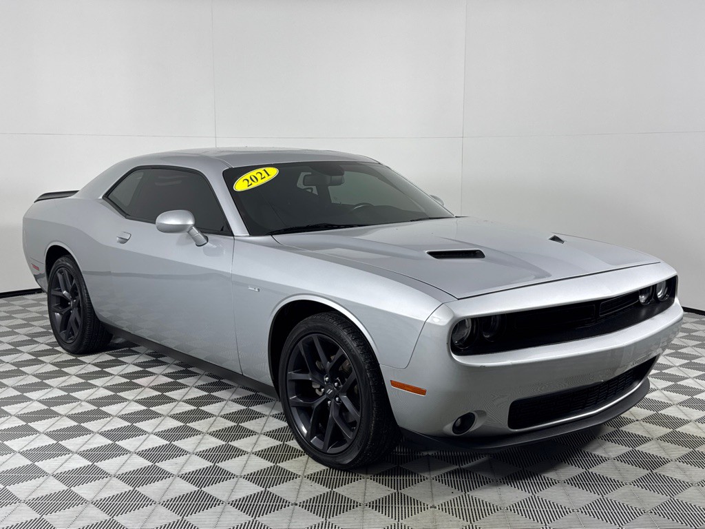 2021 Dodge Challenger Image 3