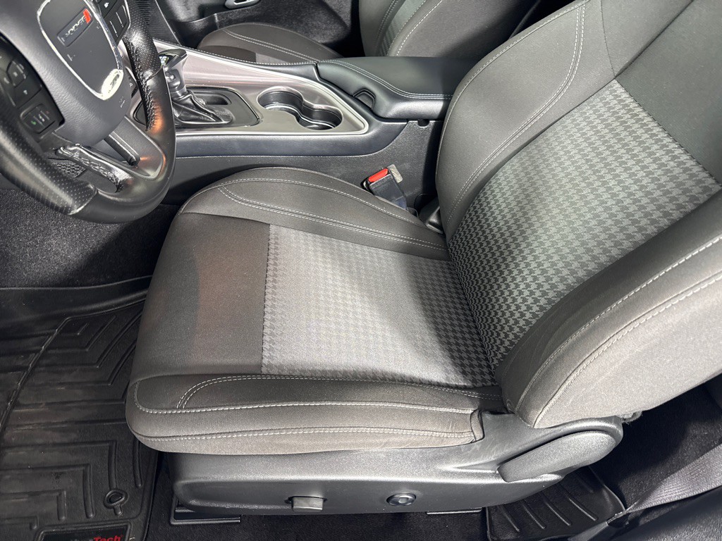 2021 Dodge Challenger Image 12