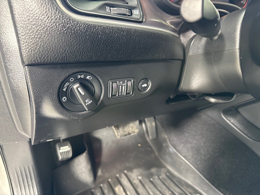 2021 Dodge Challenger Image 14