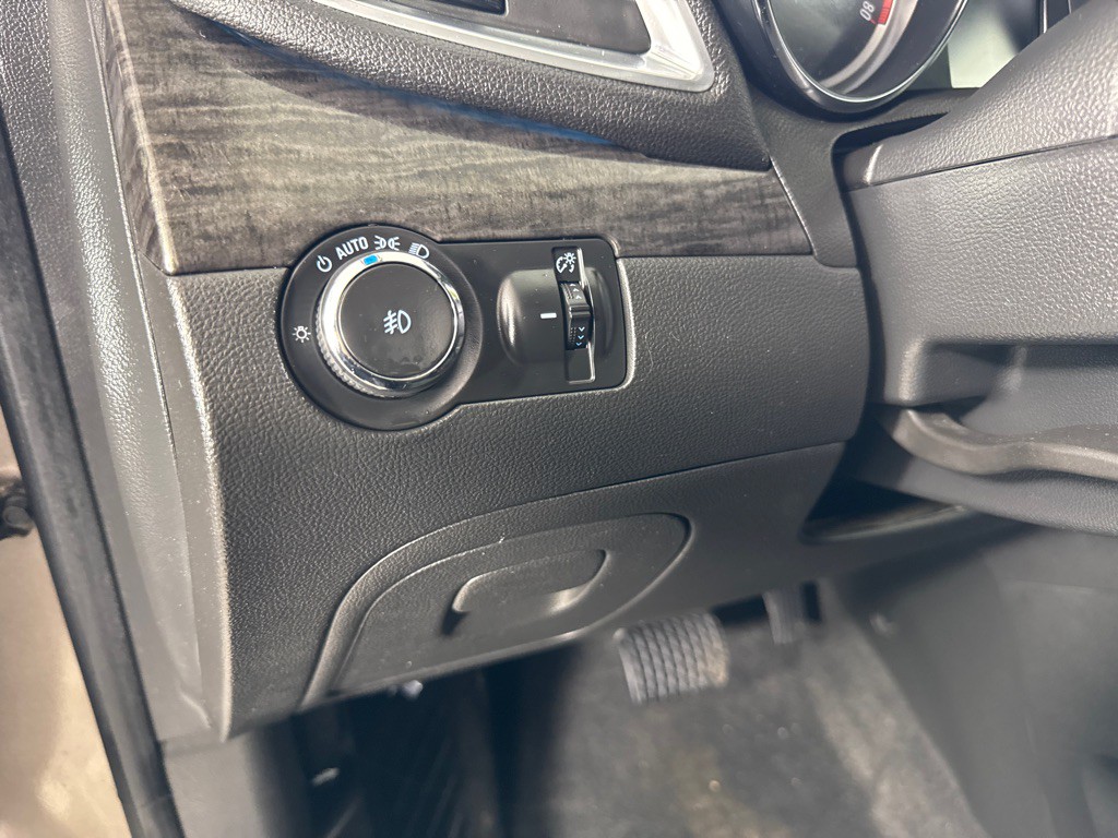 2014 Buick Enclave Image 16