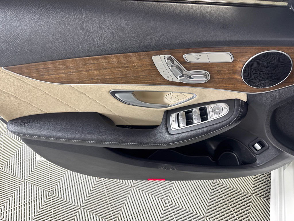 2019 Mercedes-Benz C-Class Image 12