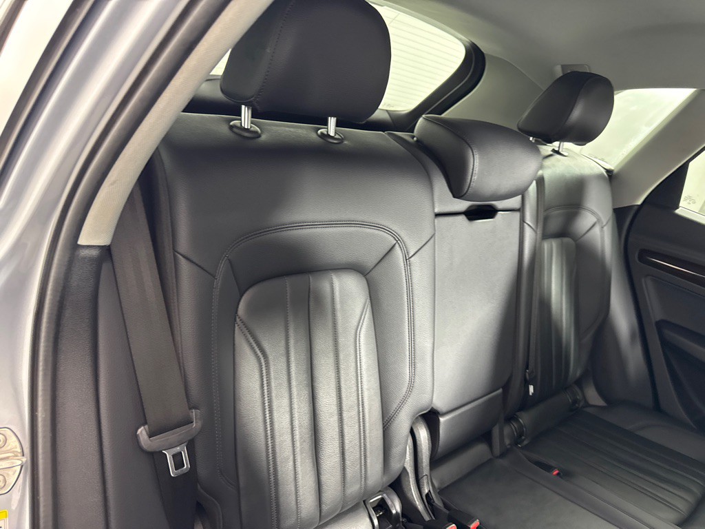 2018 Audi Q5 Image 25