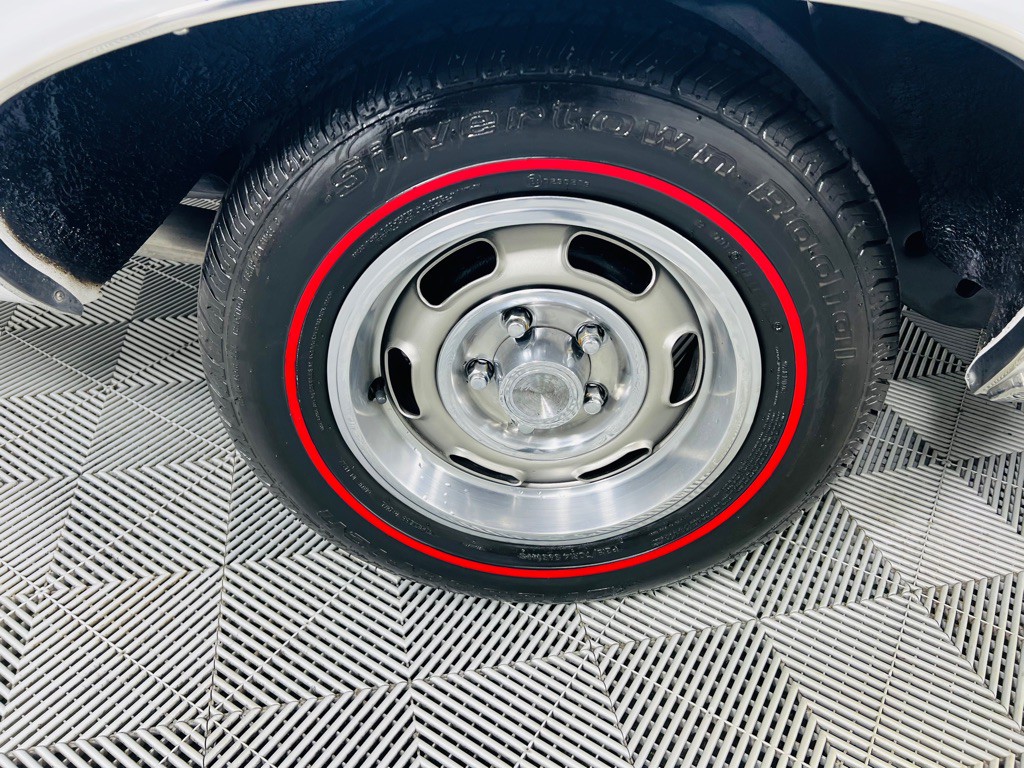 1964 Pontiac GTO Image 7