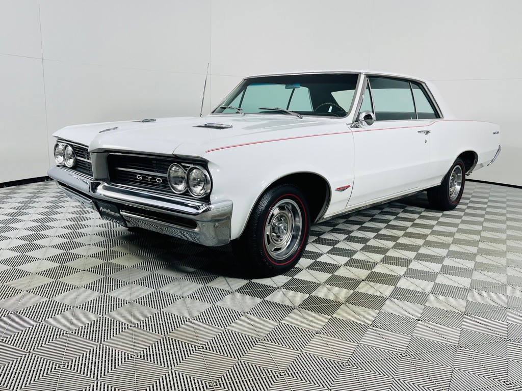 1964 Pontiac GTO Image 15