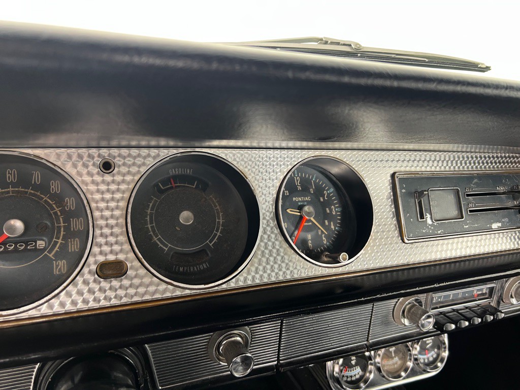 1964 Pontiac GTO Image 25