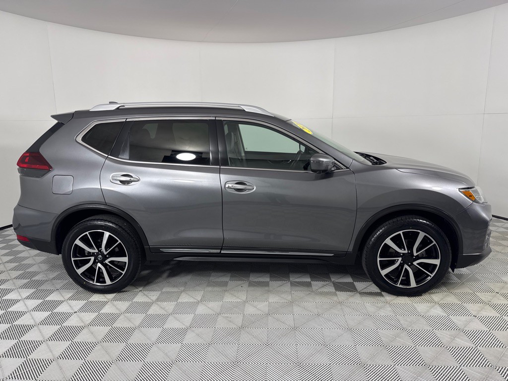 2020 Nissan Rogue Image 4