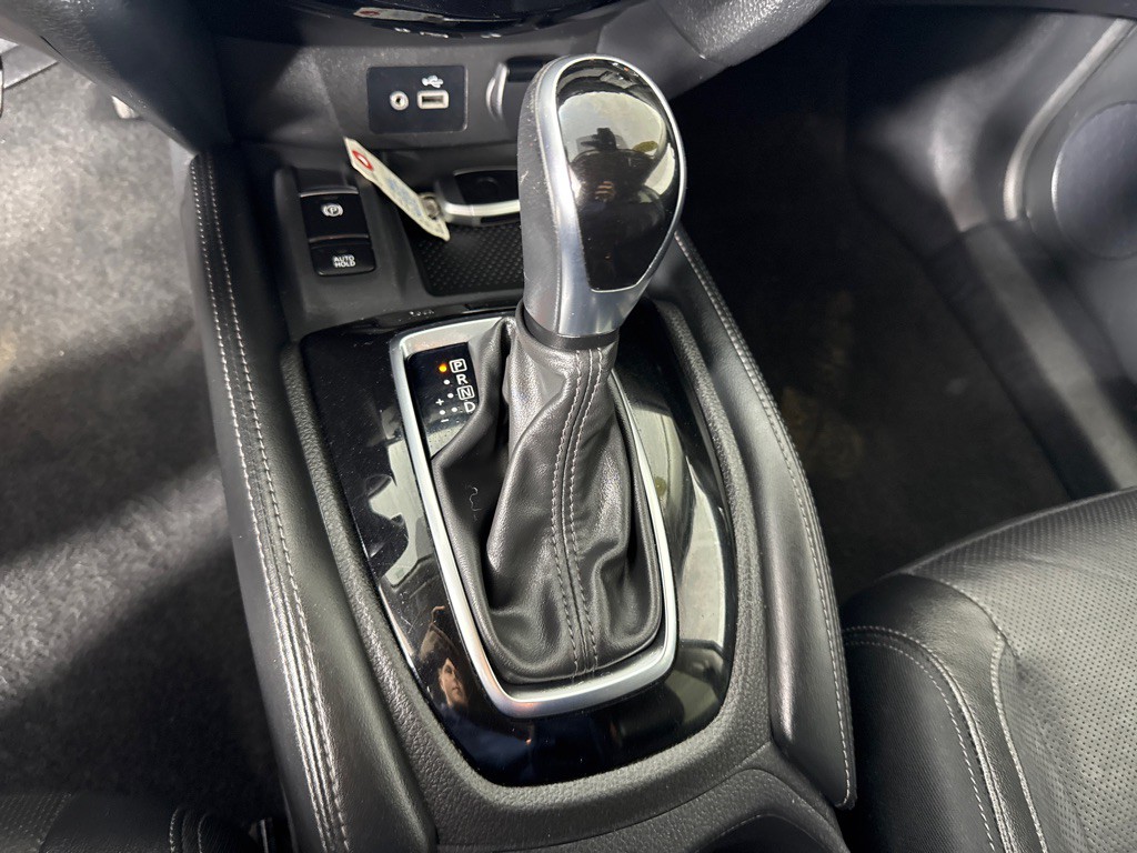 2020 Nissan Rogue Image 19