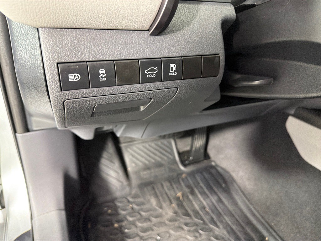 2021 Toyota Camry Image 15