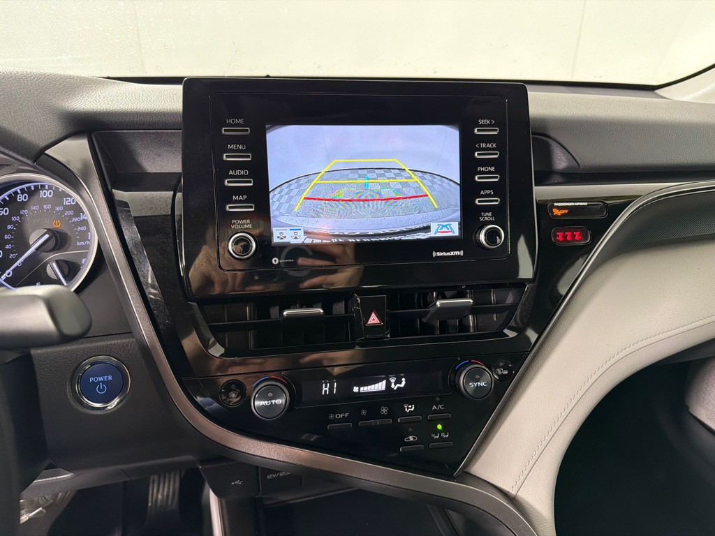 2021 Toyota Camry Image 18