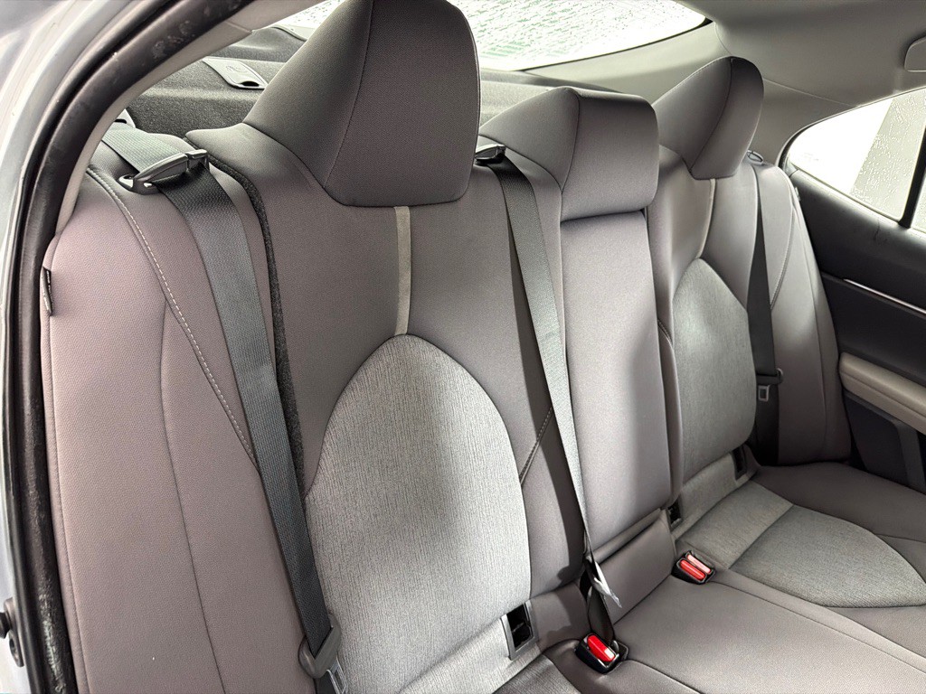 2021 Toyota Camry Image 23