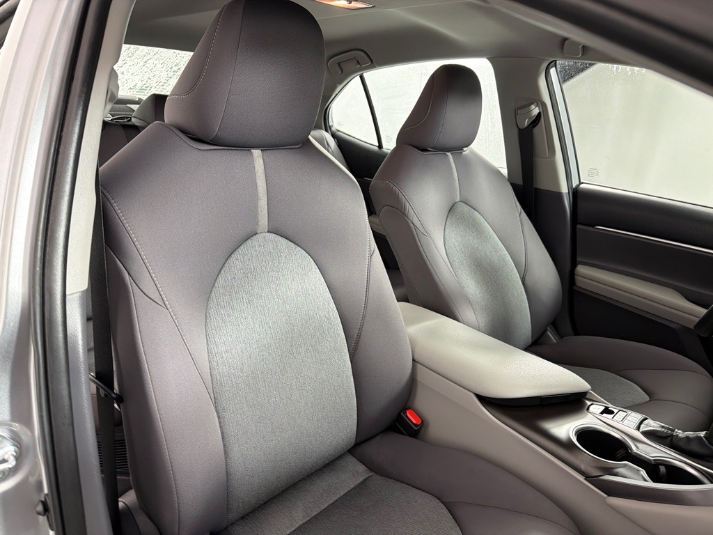 2021 Toyota Camry Image 25