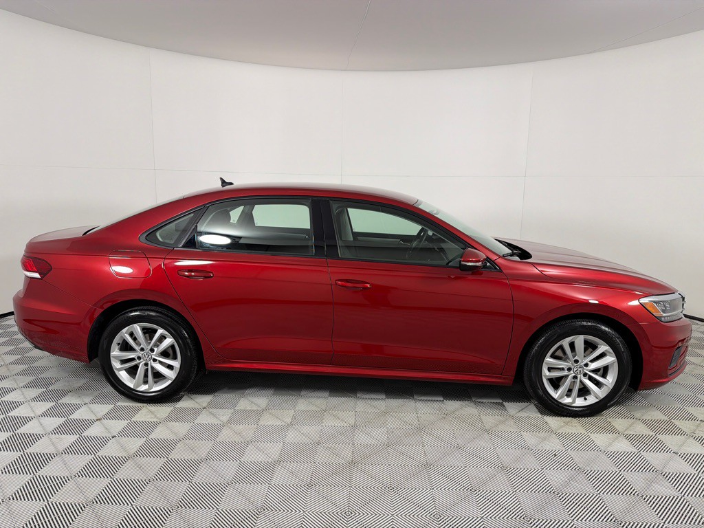 2020 Volkswagen Passat Image 4
