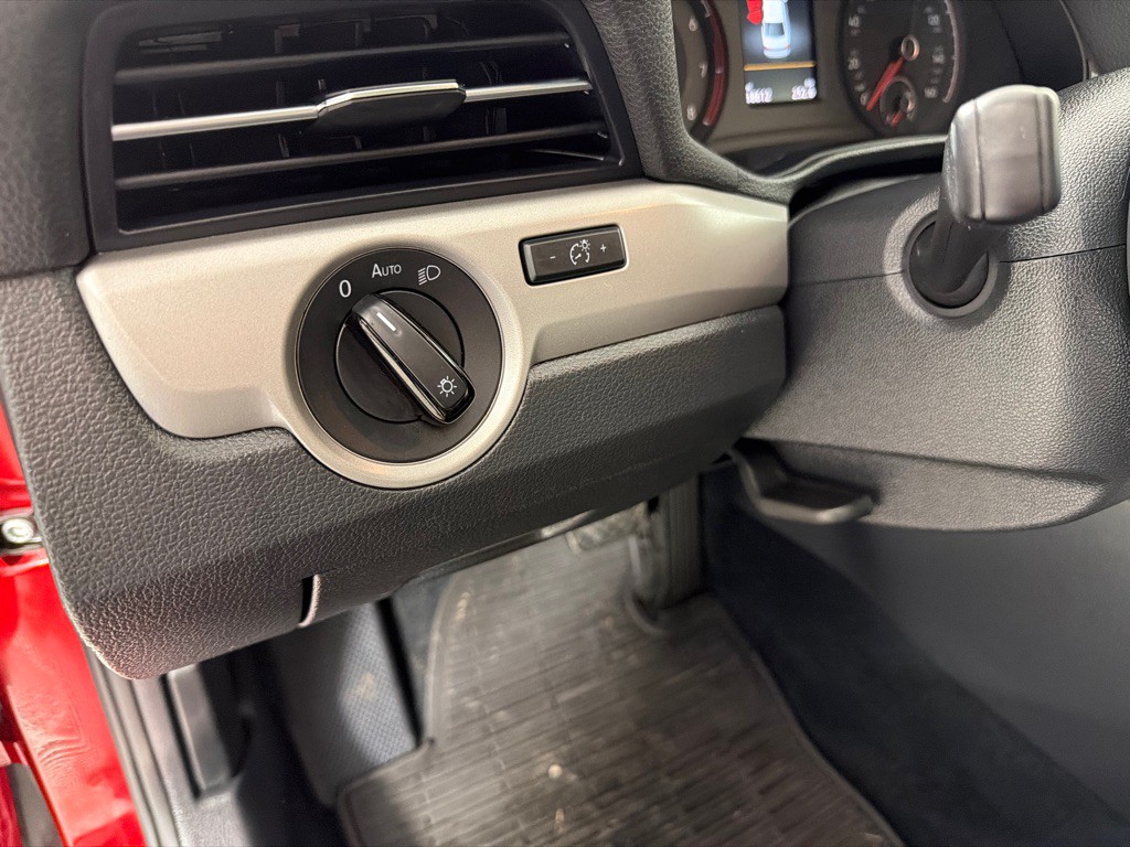 2020 Volkswagen Passat Image 14