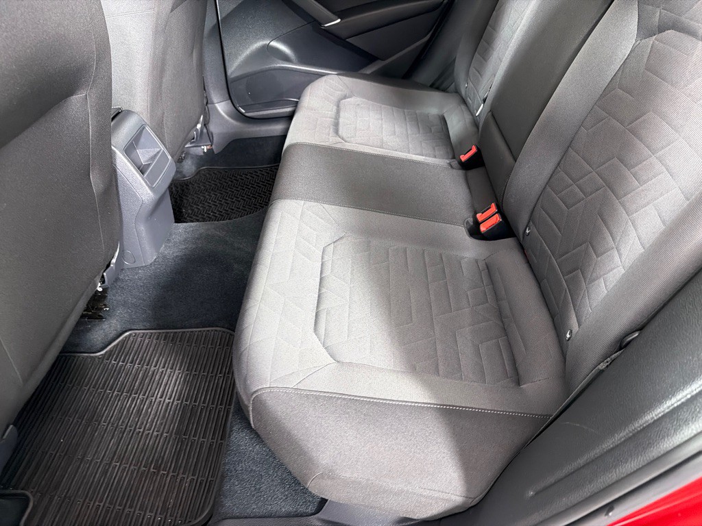 2020 Volkswagen Passat Image 19