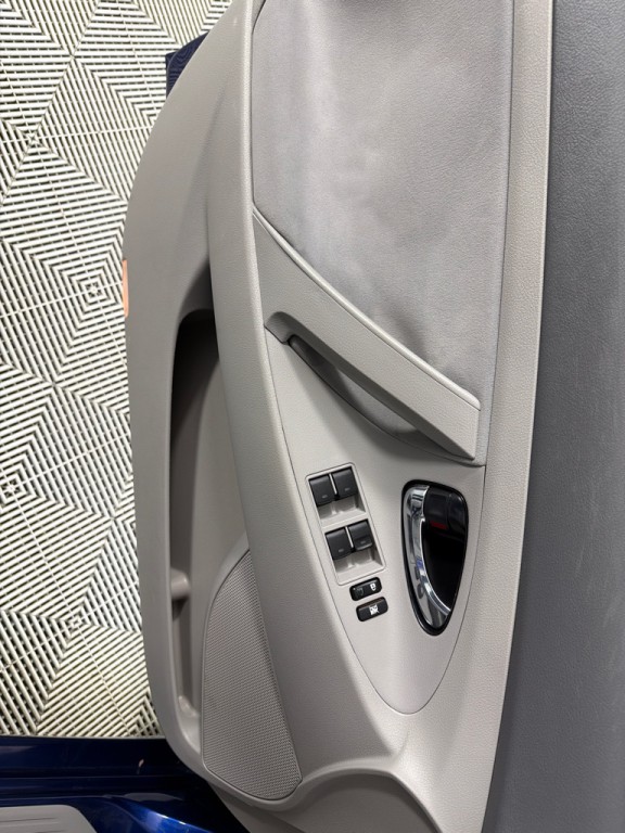 2010 Toyota Camry Image 11