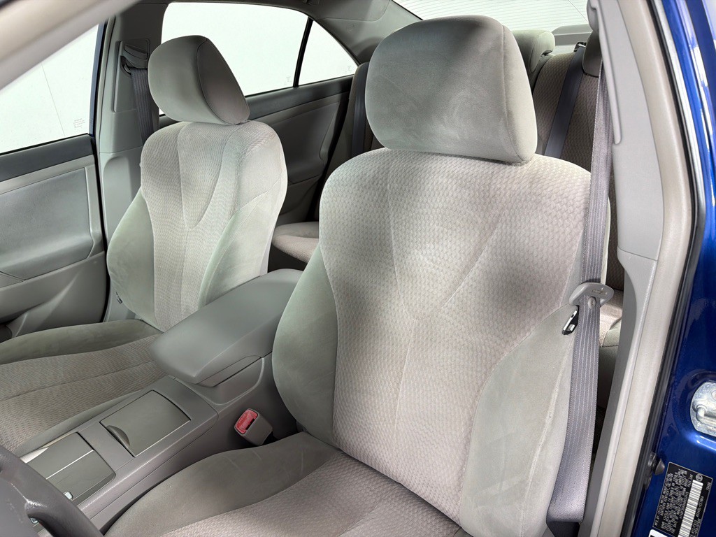 2010 Toyota Camry Image 13