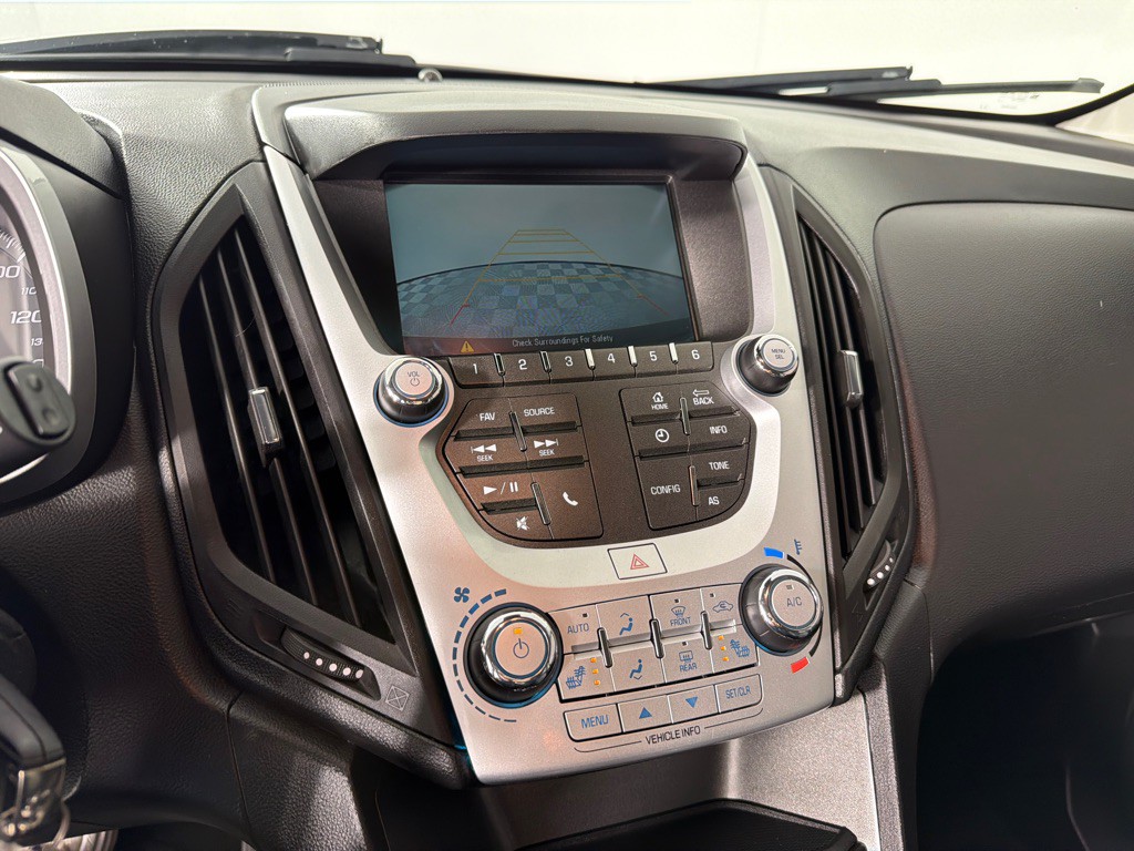 2017 Chevrolet Equinox Image 17