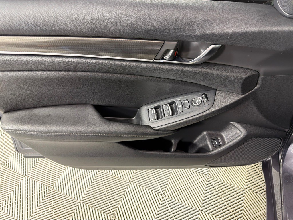 2020 Honda Accord Image 11