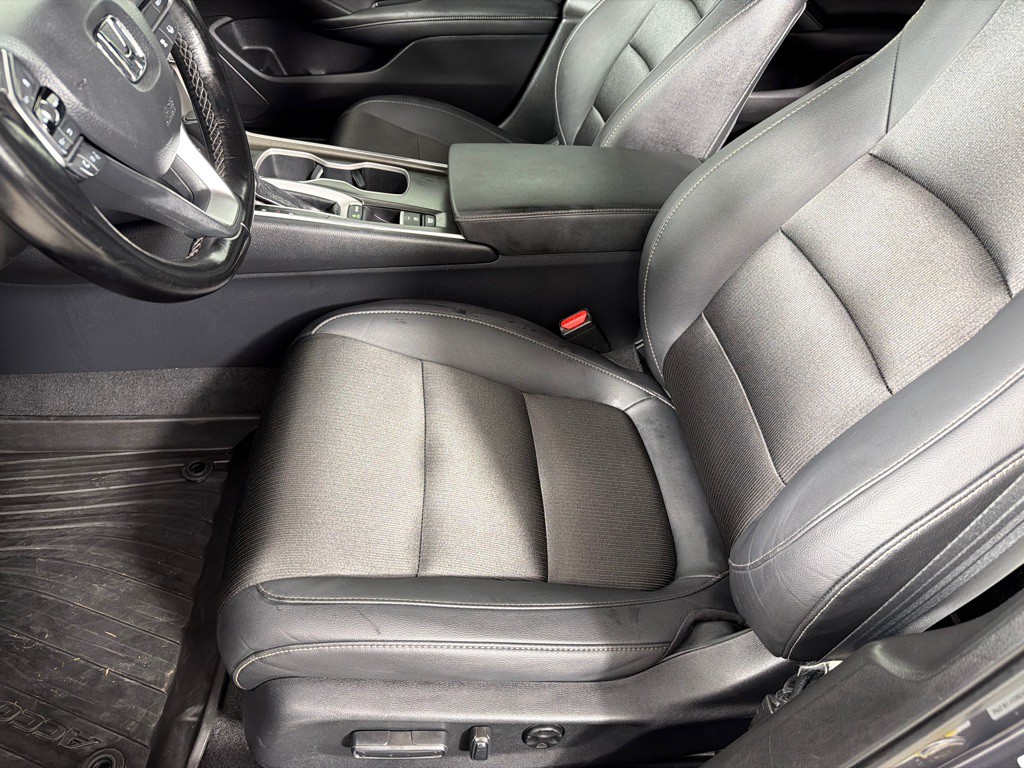 2020 Honda Accord Image 12