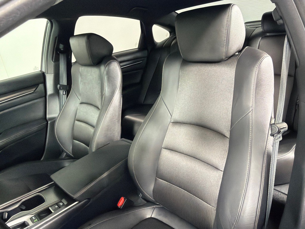 2020 Honda Accord Image 13