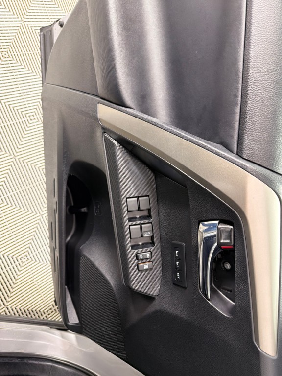 2015 Toyota Rav4 Image 11