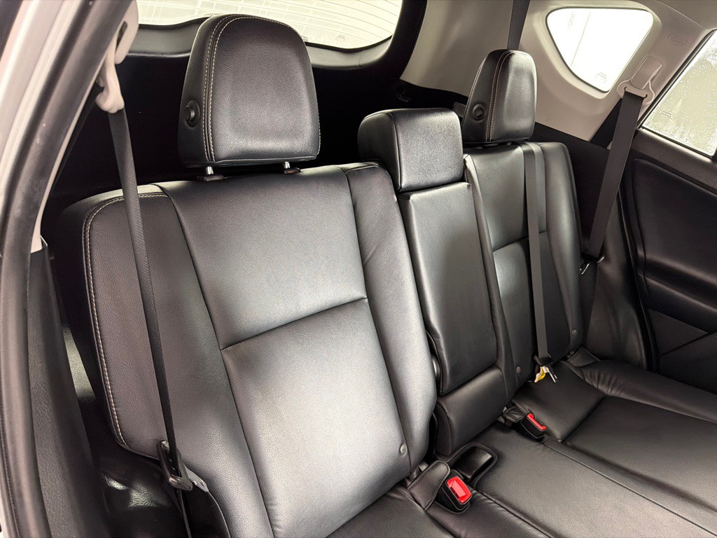 2015 Toyota Rav4 Image 25