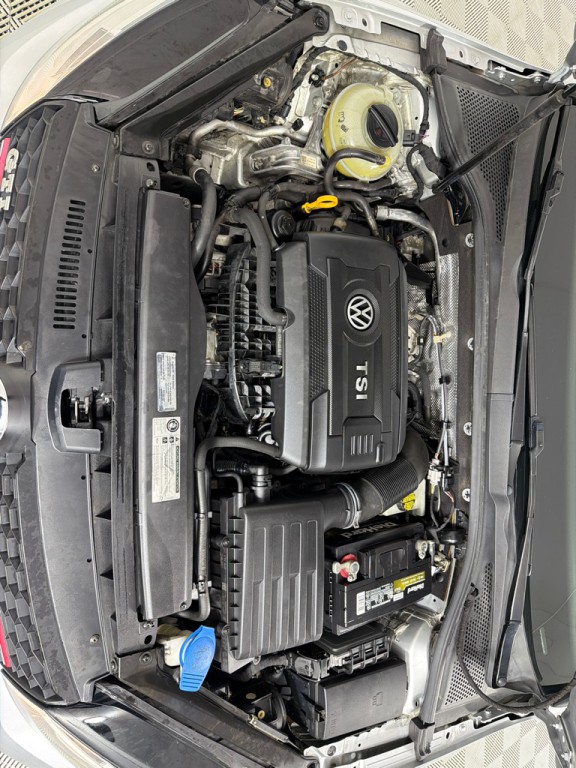 2016 Volkswagen GTI Image 23