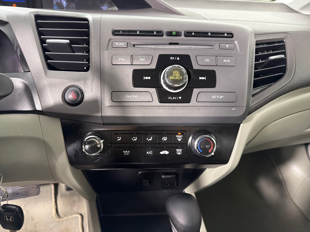 2012 Honda Civic Image 16