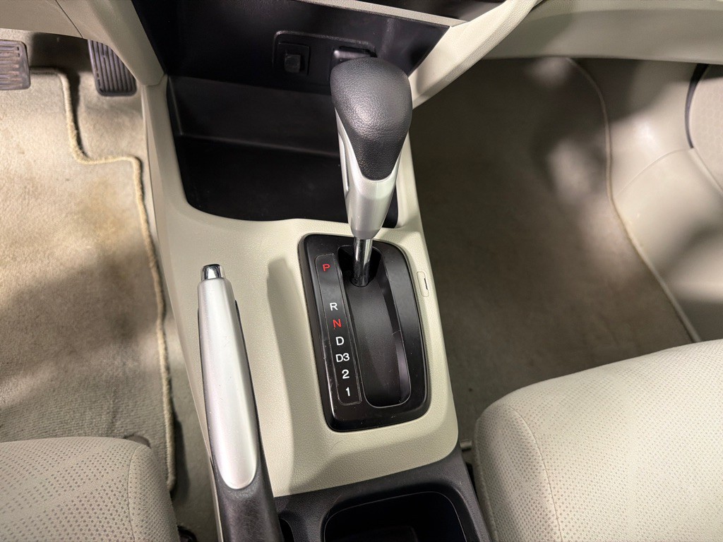 2012 Honda Civic Image 17