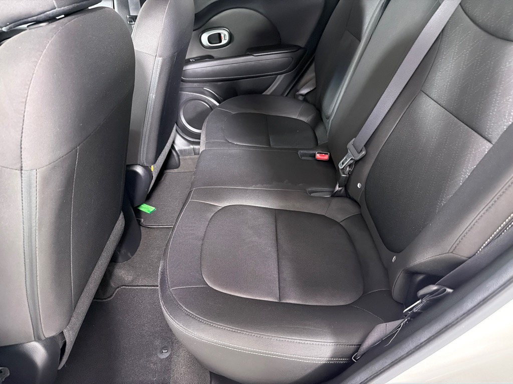 2016 Kia Soul Image 19