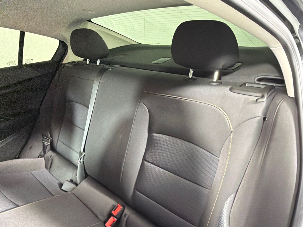 2018 Chevrolet Cruze Image 21