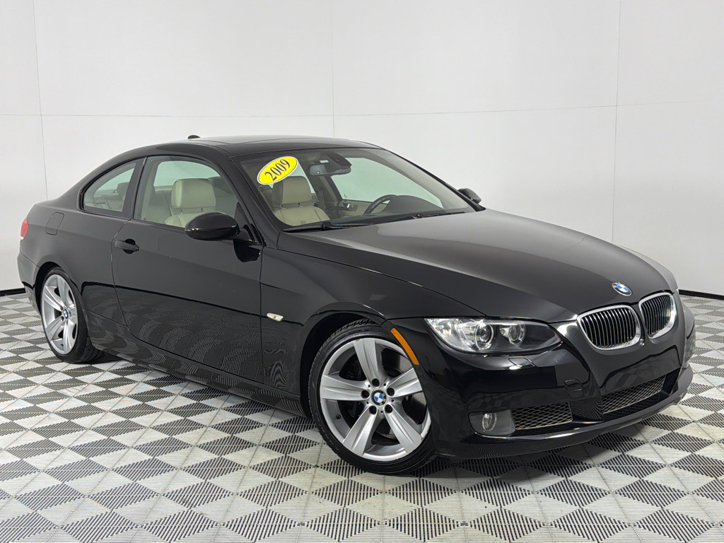 2009 BMW 3 Series Image 2