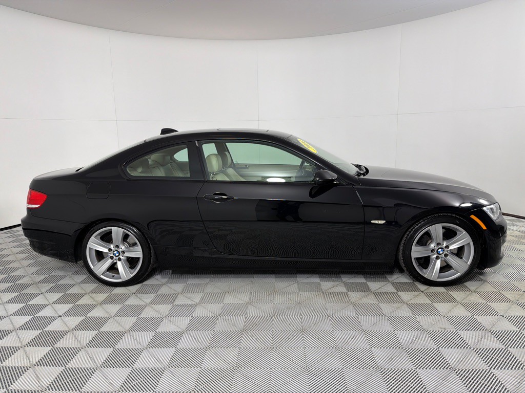 2009 BMW 3 Series Image 4