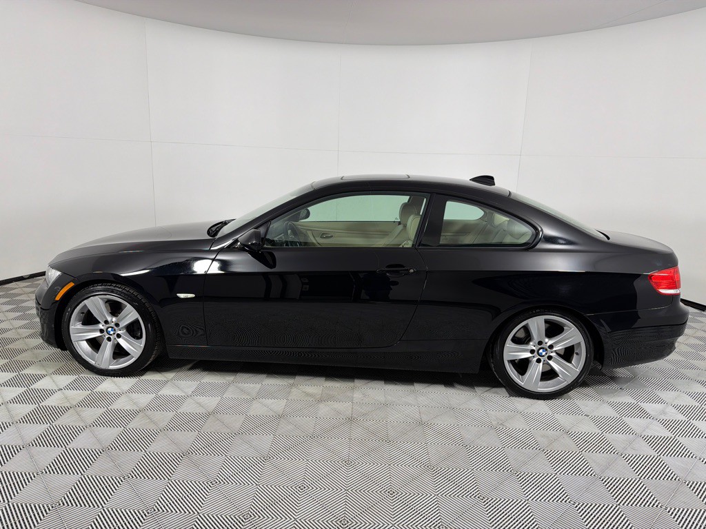 2009 BMW 3 Series Image 8