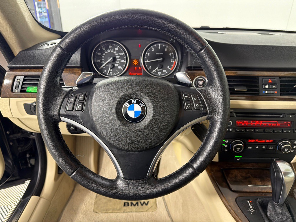 2009 BMW 3 Series Image 14